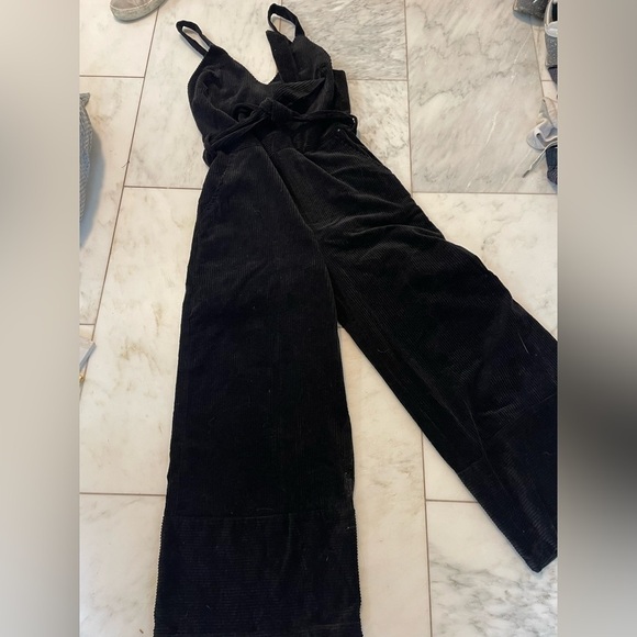 Lost and Wander, medium, women’s black wide-leg crop corduroy jumper one piece - Picture 2 of 10